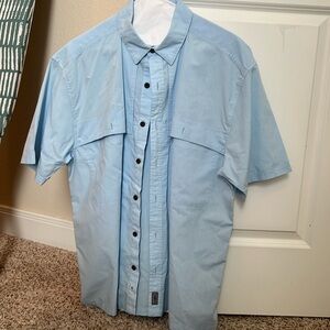 Men’s Patagonia Button Up Shirt. Size L.